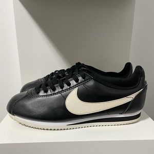SOLD - Nike Cortez black and white 2015 size 8.5